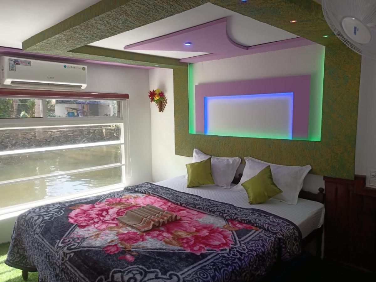 Alappuzha Beach Paradise Day Cruise Houseboat מראה חיצוני תמונה