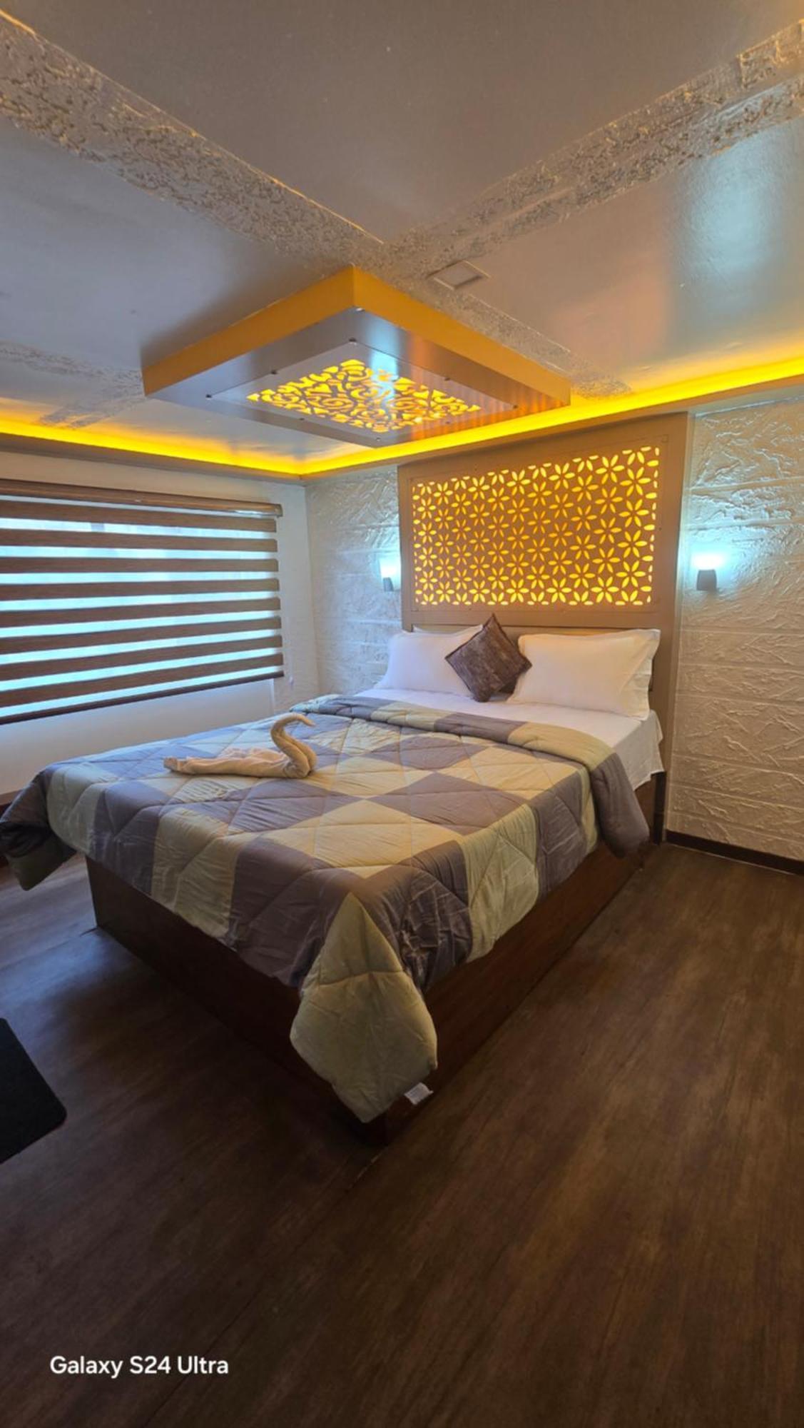 Alappuzha Beach Paradise Day Cruise Houseboat מראה חיצוני תמונה