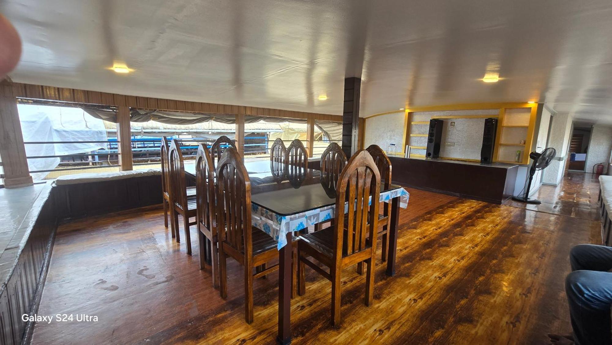 Alappuzha Beach Paradise Day Cruise Houseboat מראה חיצוני תמונה