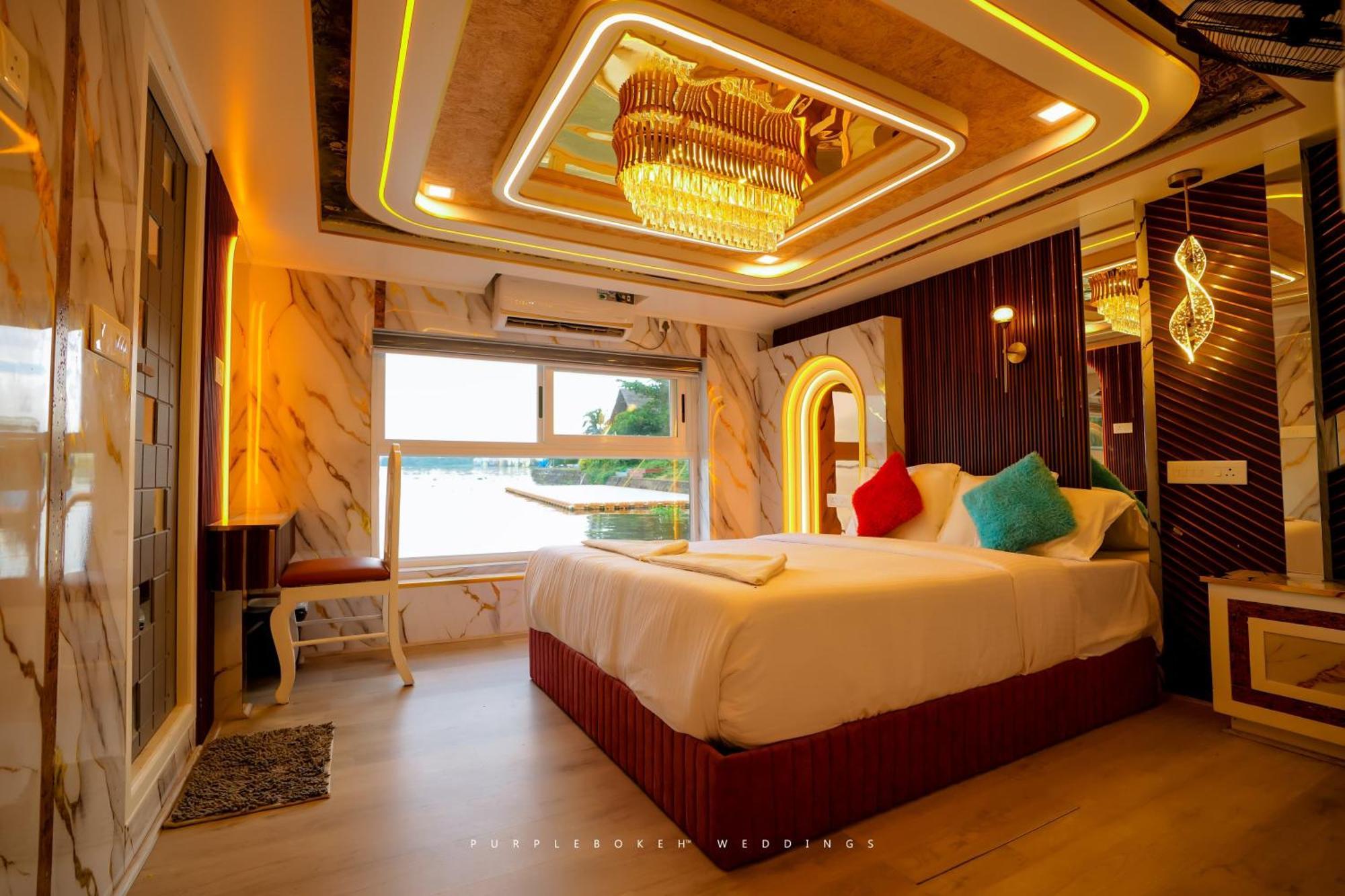 Alappuzha Beach Paradise Day Cruise Houseboat מראה חיצוני תמונה